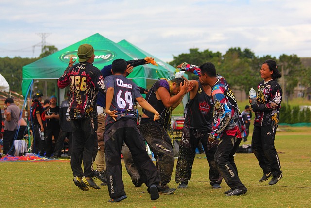 鹰队展开激 鹰队展开激